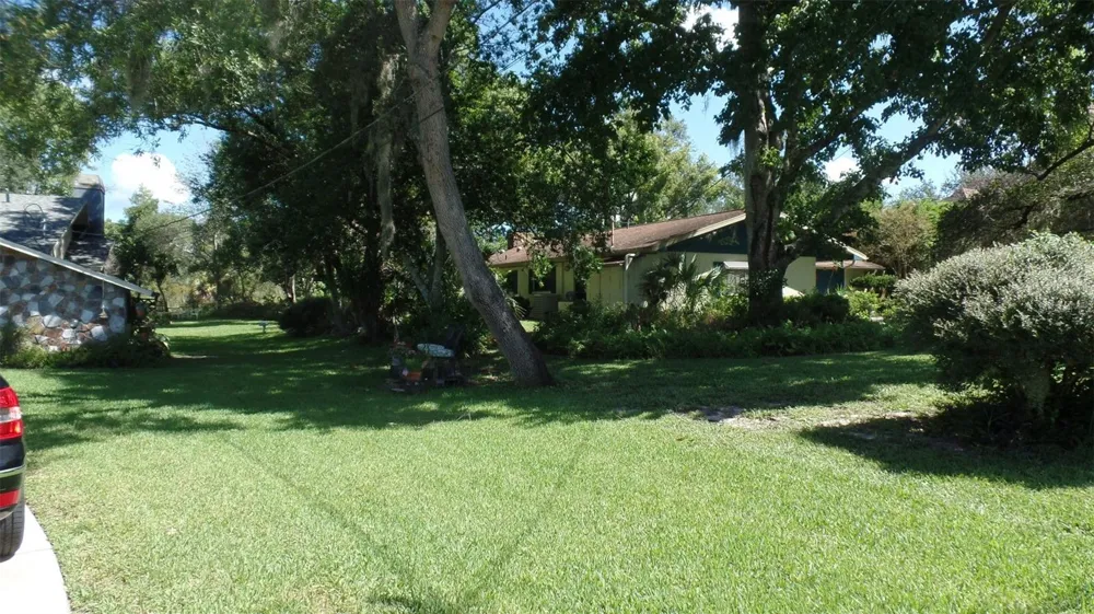 8057 DELAWARE DRIVE Weeki Wachee, FL 34607