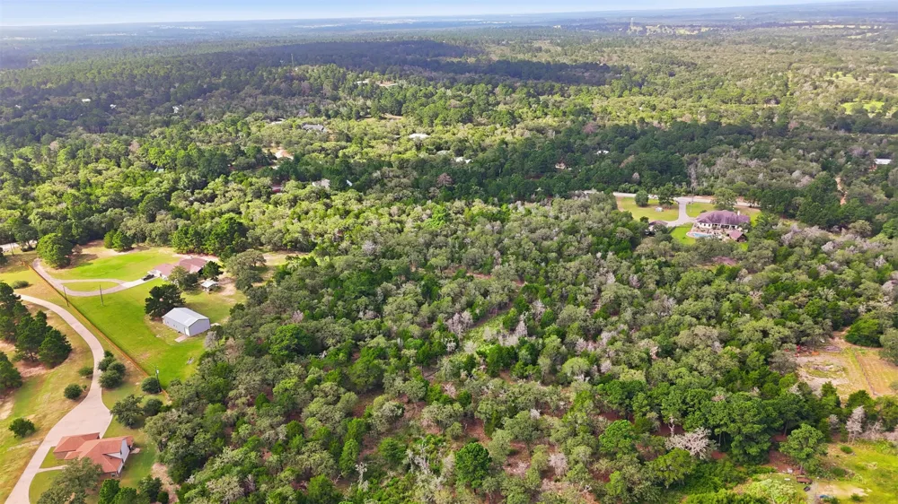318 Corral Road Smithville, TX 78957