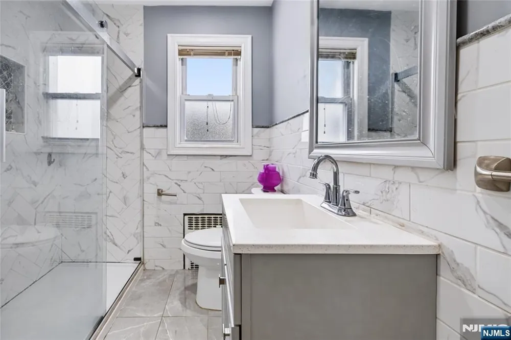 111 Paterson Avenue Hasbrouck Heights, NJ 07604