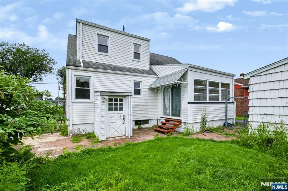 111 Paterson Avenue Hasbrouck Heights, NJ 07604