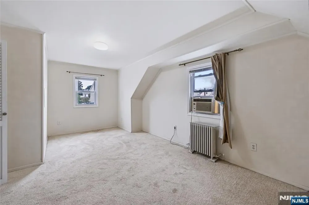 111 Paterson Avenue Hasbrouck Heights, NJ 07604