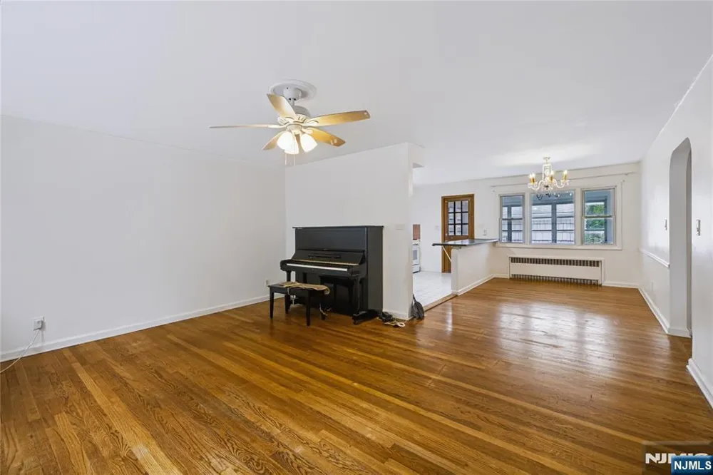 111 Paterson Avenue Hasbrouck Heights, NJ 07604
