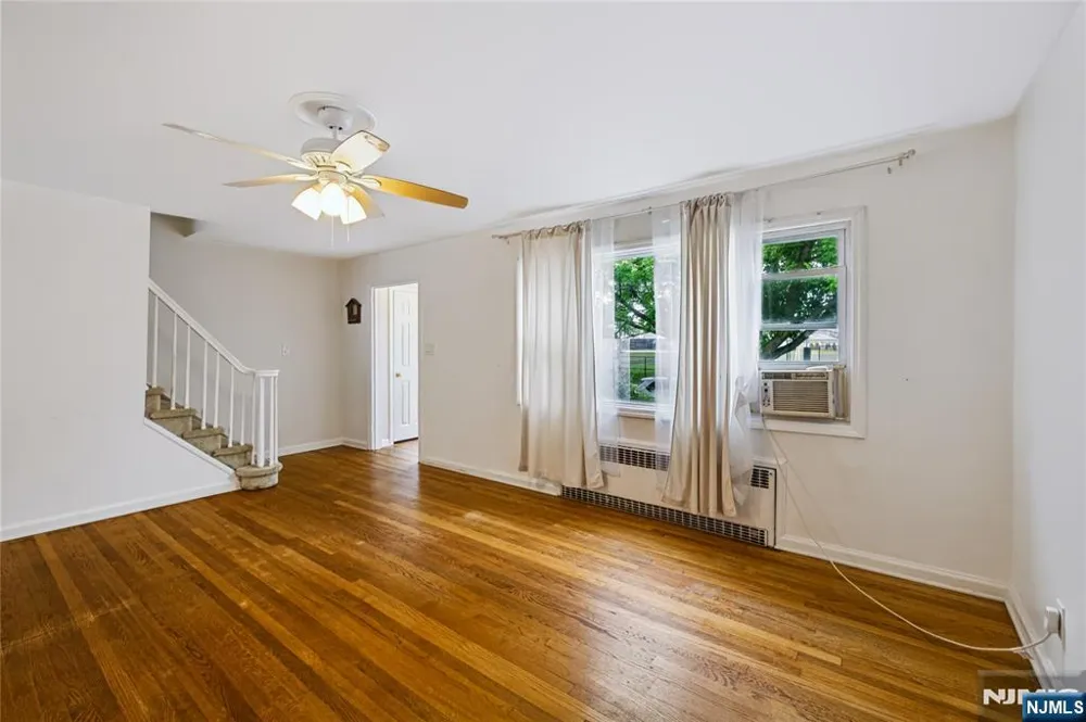 111 Paterson Avenue Hasbrouck Heights, NJ 07604