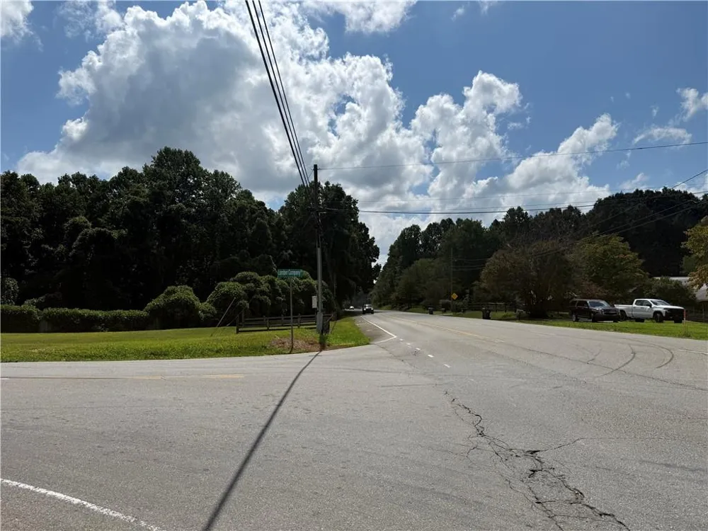 2170 Talking Rock Road Jasper, GA 30143