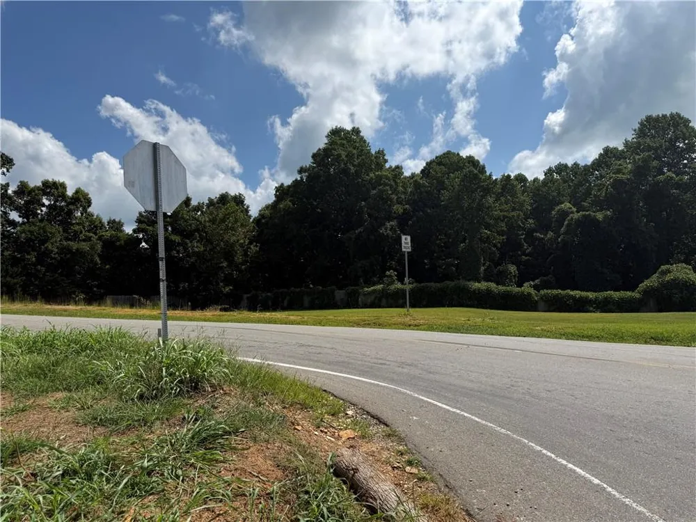 2170 Talking Rock Road Jasper, GA 30143