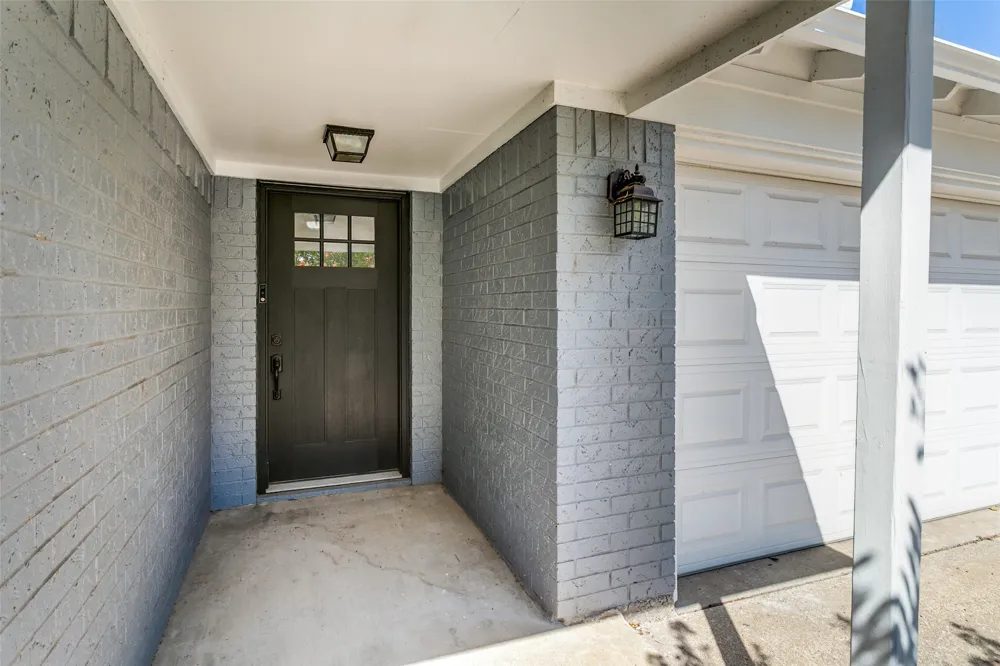 424 Allencrest Drive White Settlement, TX 76108