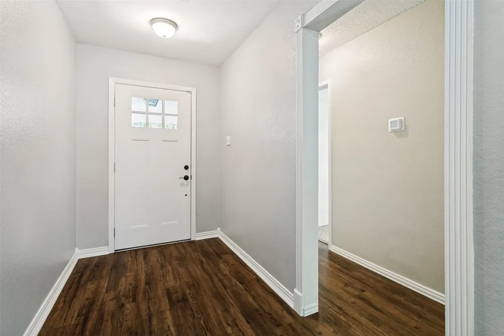 424 Allencrest Drive White Settlement, TX 76108