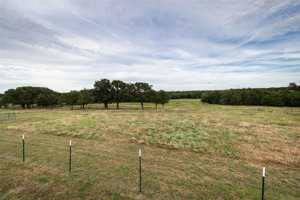 493 Browning Road Bellevue, TX 76228