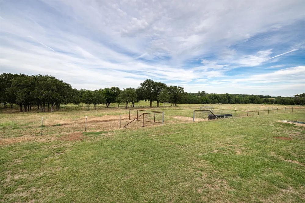 493 Browning Road Bellevue, TX 76228