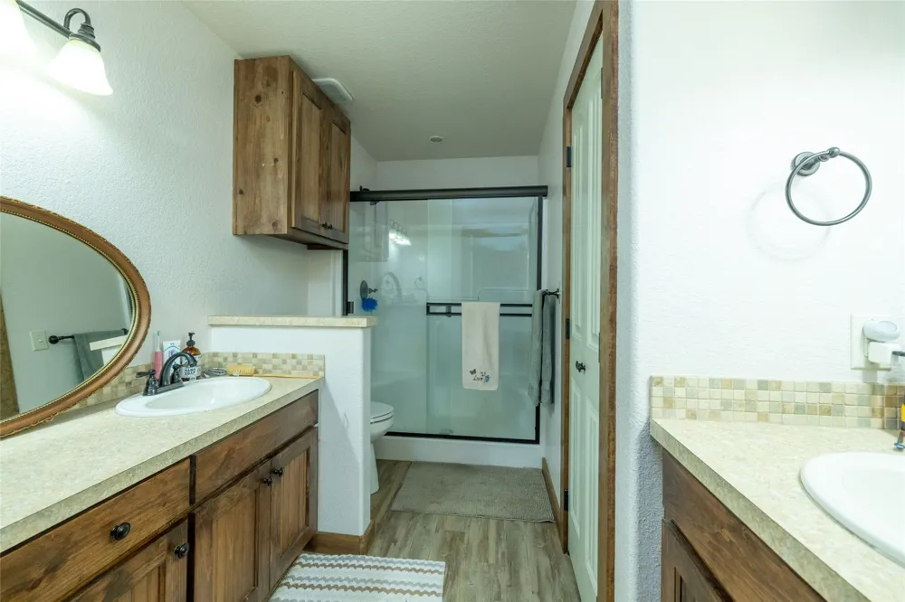 493 Browning Road Bellevue, TX 76228