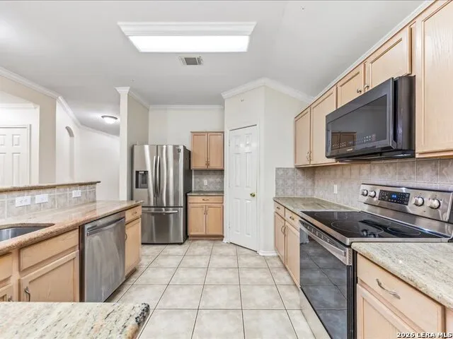 1665 Rolling Brook Ln Schertz, TX 78154