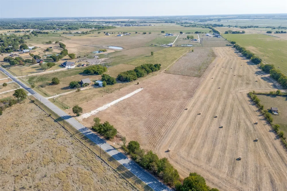 835 Combine Road Seagoville, TX 75159