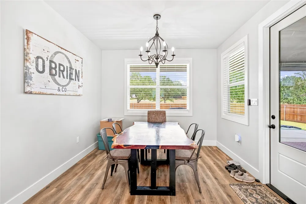 106 Laurel Oak Circle Cuero, TX 77954