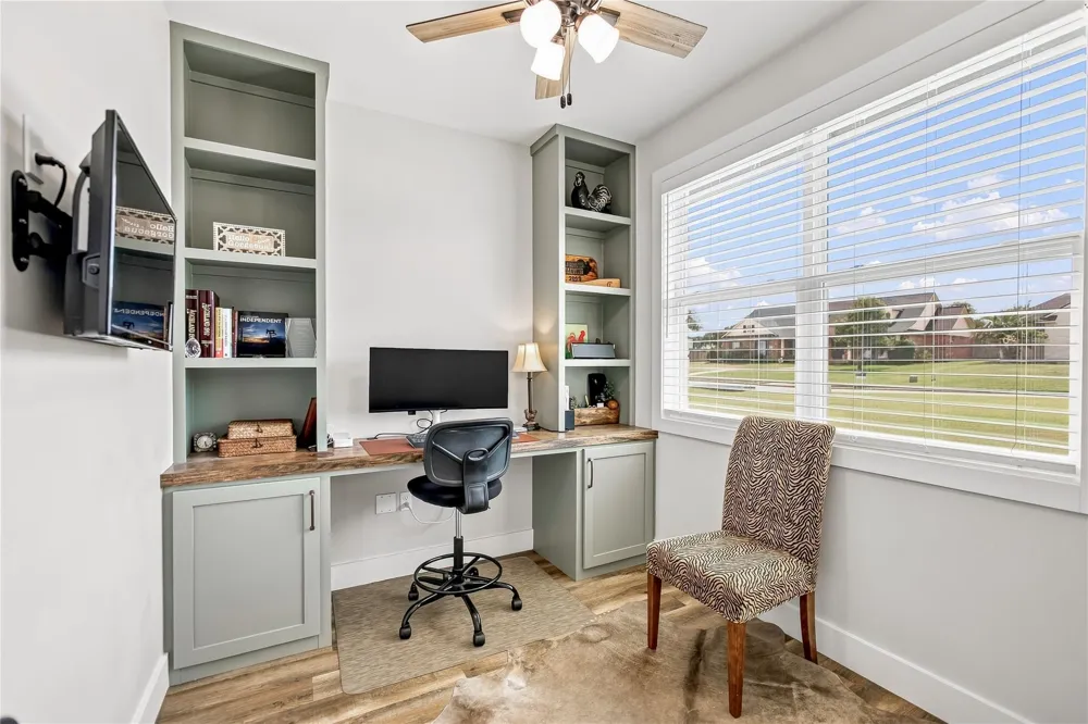 106 Laurel Oak Circle Cuero, TX 77954