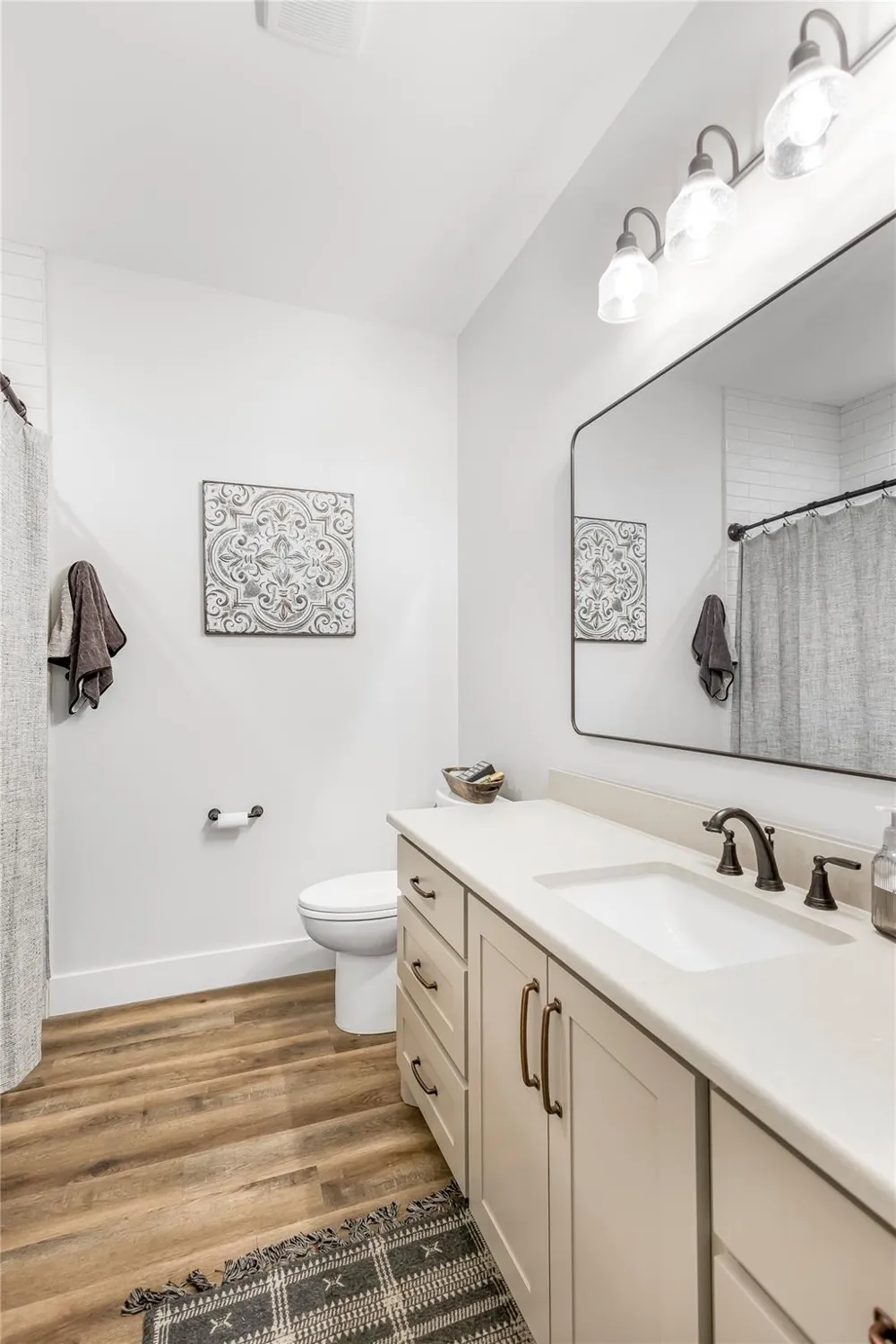 106 Laurel Oak Circle Cuero, TX 77954