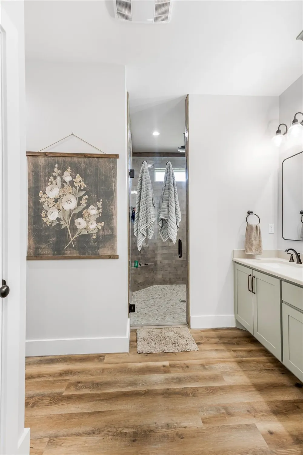 106 Laurel Oak Circle Cuero, TX 77954
