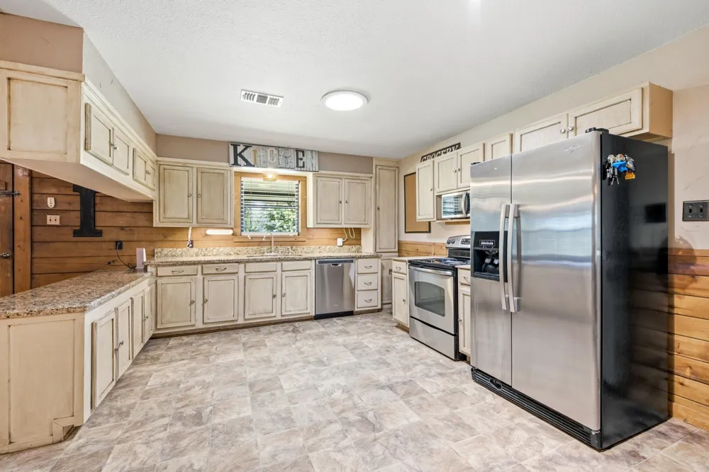 577 Watson Road Normangee, TX 77871