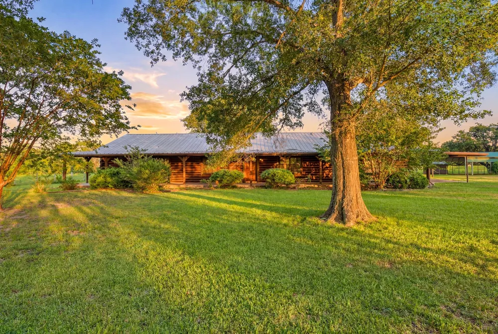 577 Watson Road Normangee, TX 77871