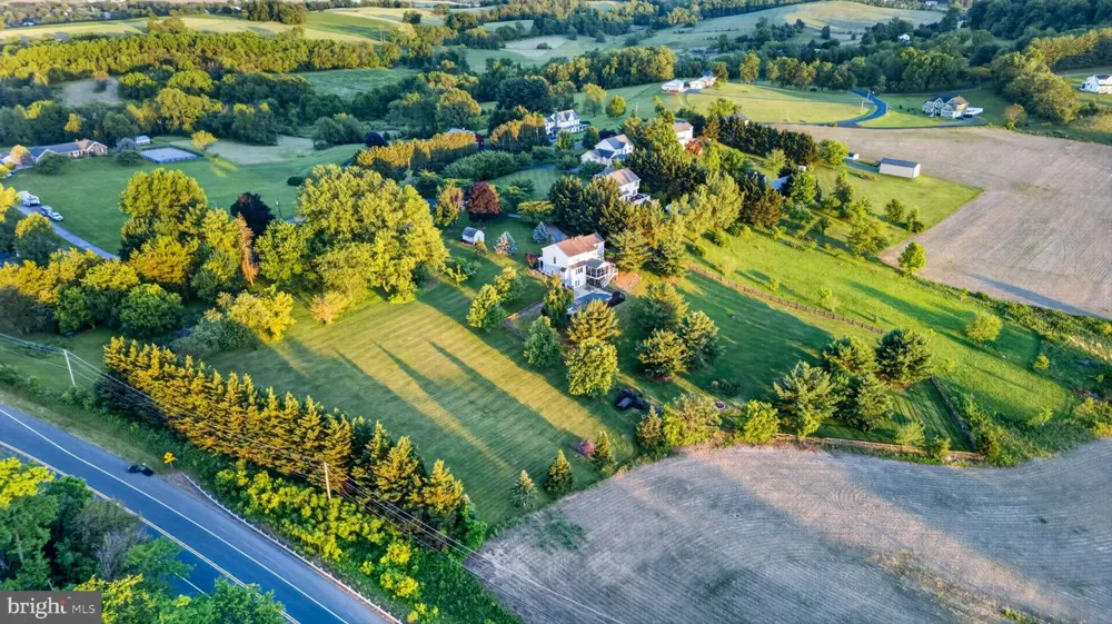 8840 MAPLEVILLE ROAD Mount Airy, MD 21771