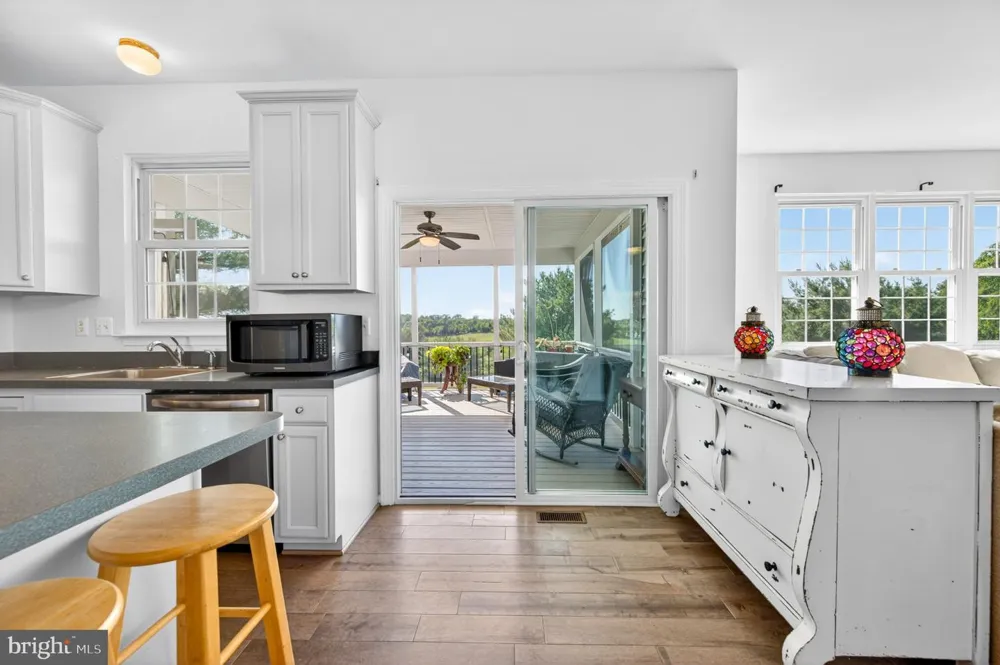 8840 MAPLEVILLE ROAD Mount Airy, MD 21771