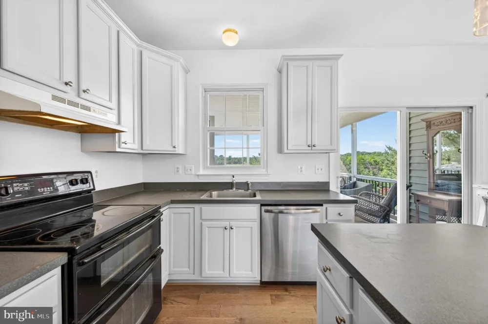 8840 MAPLEVILLE ROAD Mount Airy, MD 21771