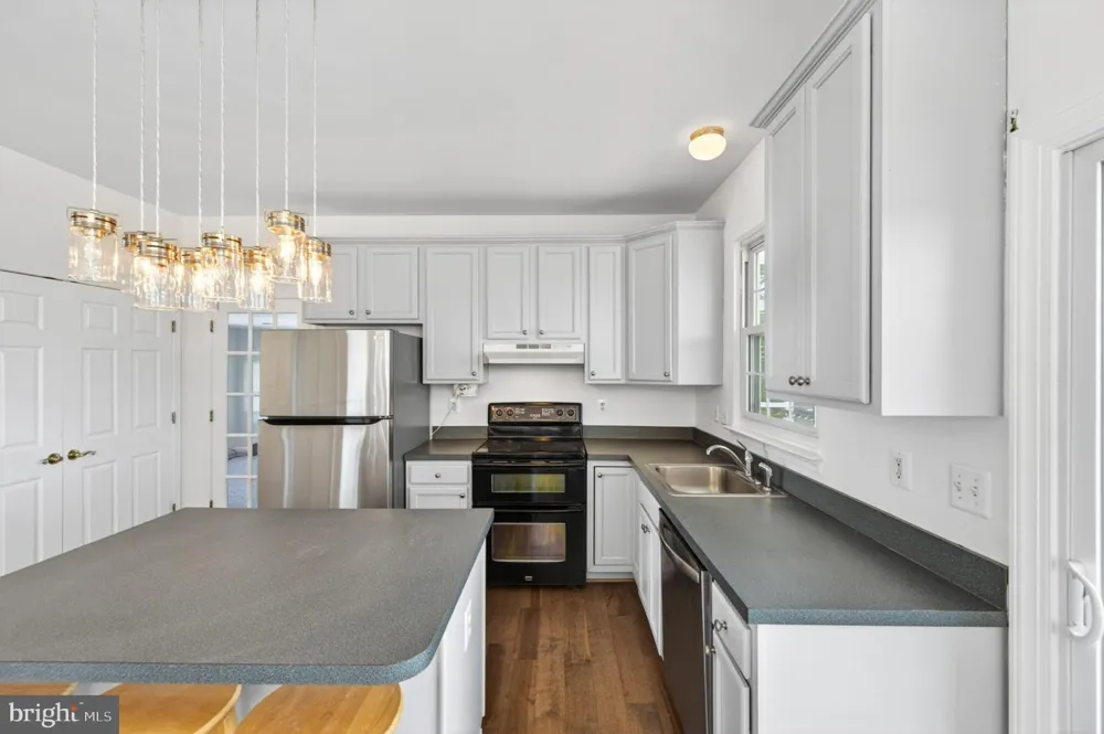 8840 MAPLEVILLE ROAD Mount Airy, MD 21771