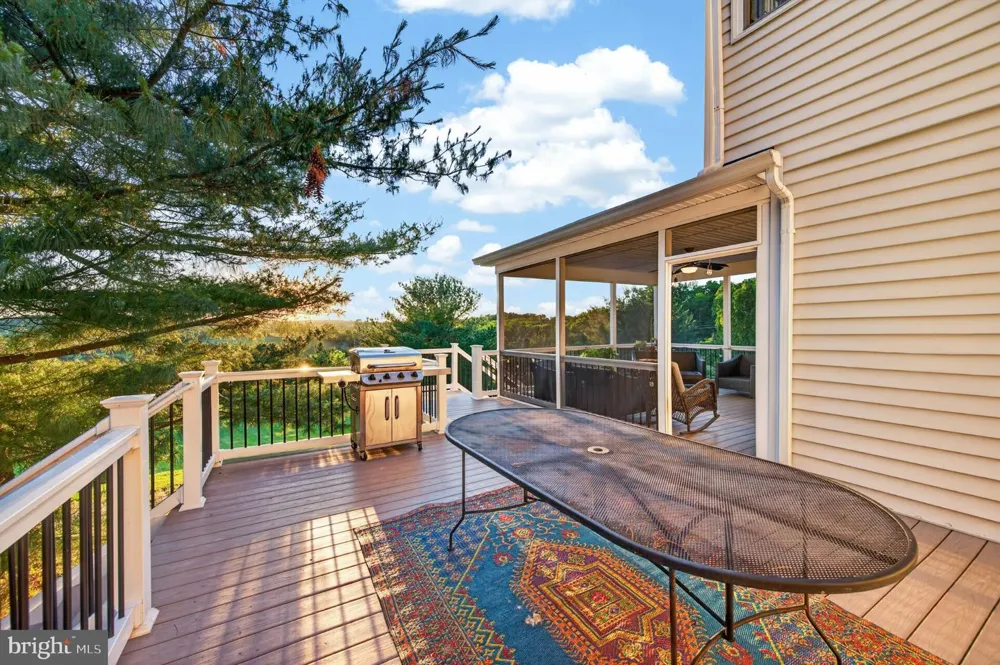 8840 MAPLEVILLE ROAD Mount Airy, MD 21771