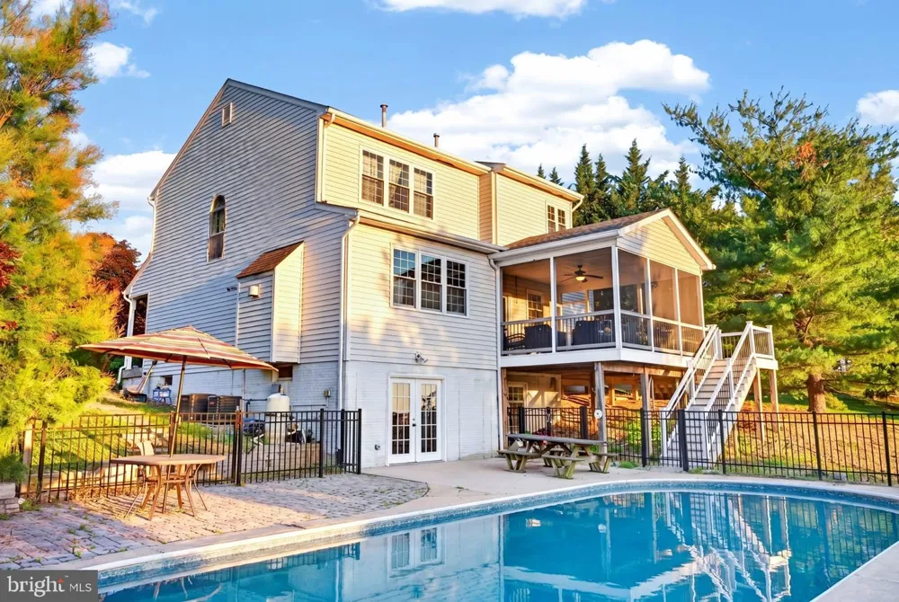 8840 MAPLEVILLE ROAD Mount Airy, MD 21771
