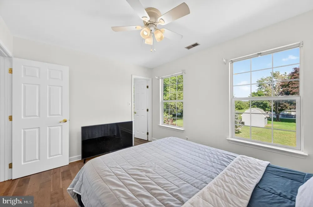 8840 MAPLEVILLE ROAD Mount Airy, MD 21771