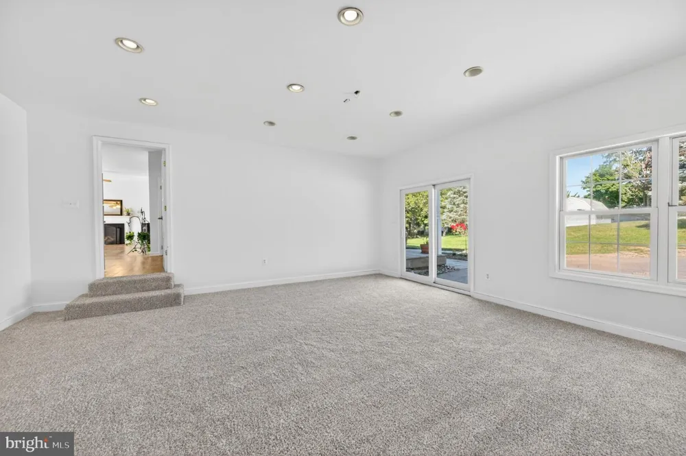 8840 MAPLEVILLE ROAD Mount Airy, MD 21771