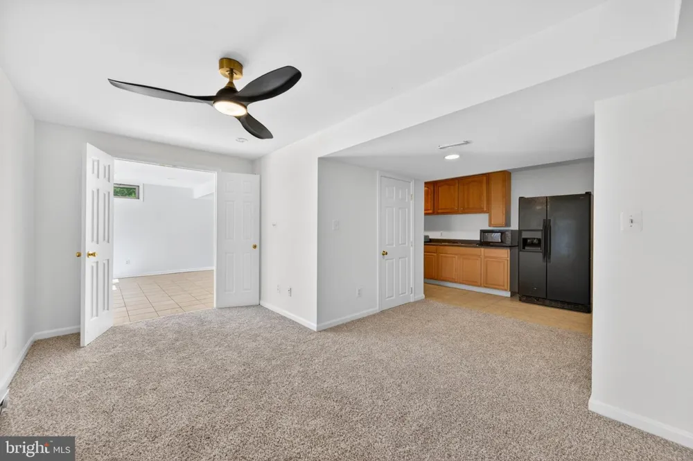 8840 MAPLEVILLE ROAD Mount Airy, MD 21771
