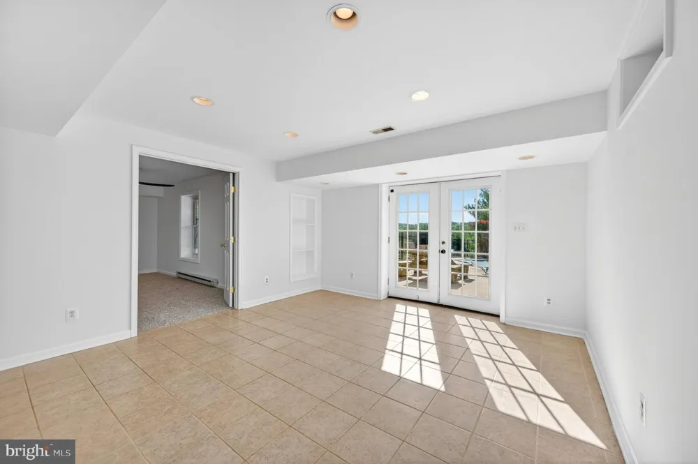8840 MAPLEVILLE ROAD Mount Airy, MD 21771