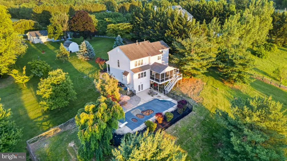 8840 MAPLEVILLE ROAD Mount Airy, MD 21771