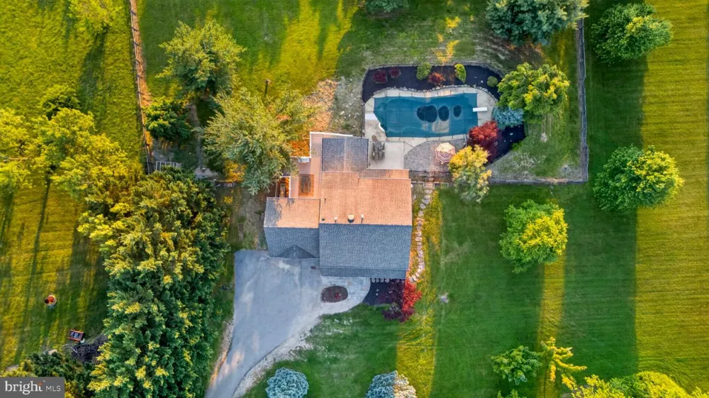 8840 MAPLEVILLE ROAD Mount Airy, MD 21771