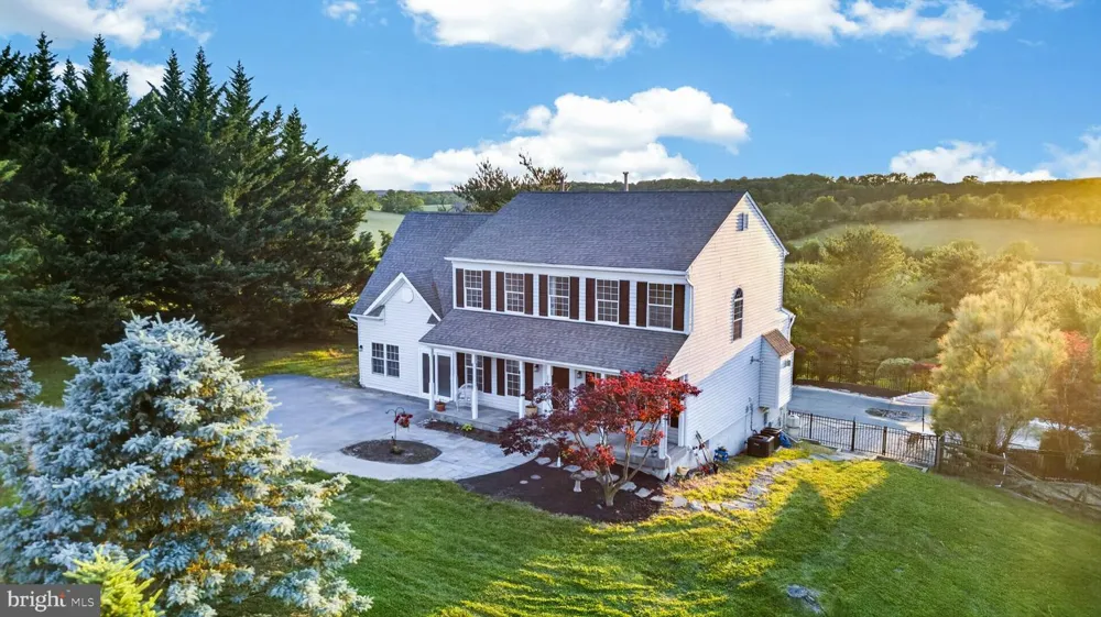 8840 MAPLEVILLE ROAD Mount Airy, MD 21771