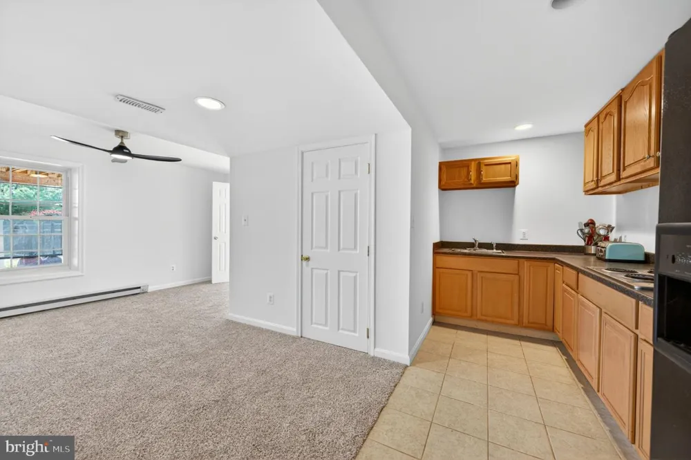 8840 MAPLEVILLE ROAD Mount Airy, MD 21771
