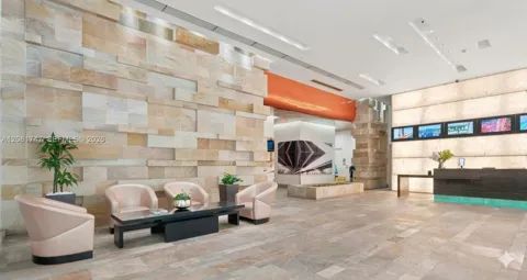500 Brickell Ave #2504