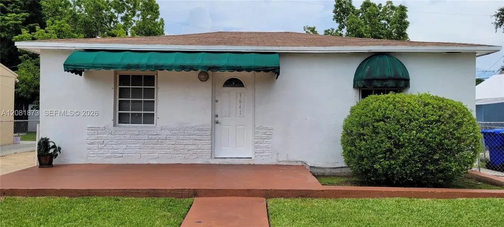 3641 NW 15th St Miami, FL 33125