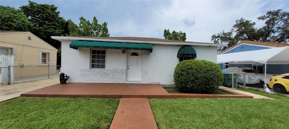 3641 NW 15th St Miami, FL 33125
