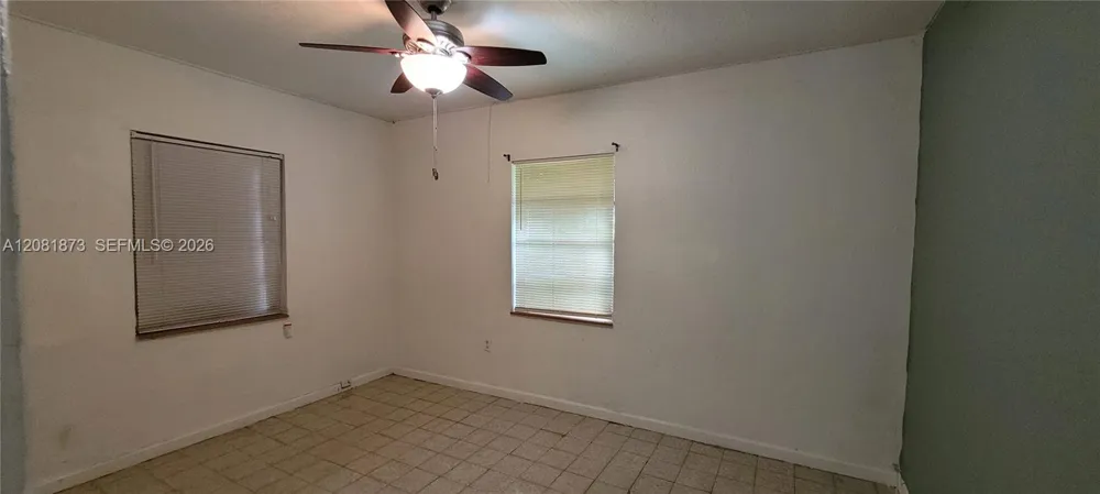 3641 NW 15th St Miami, FL 33125