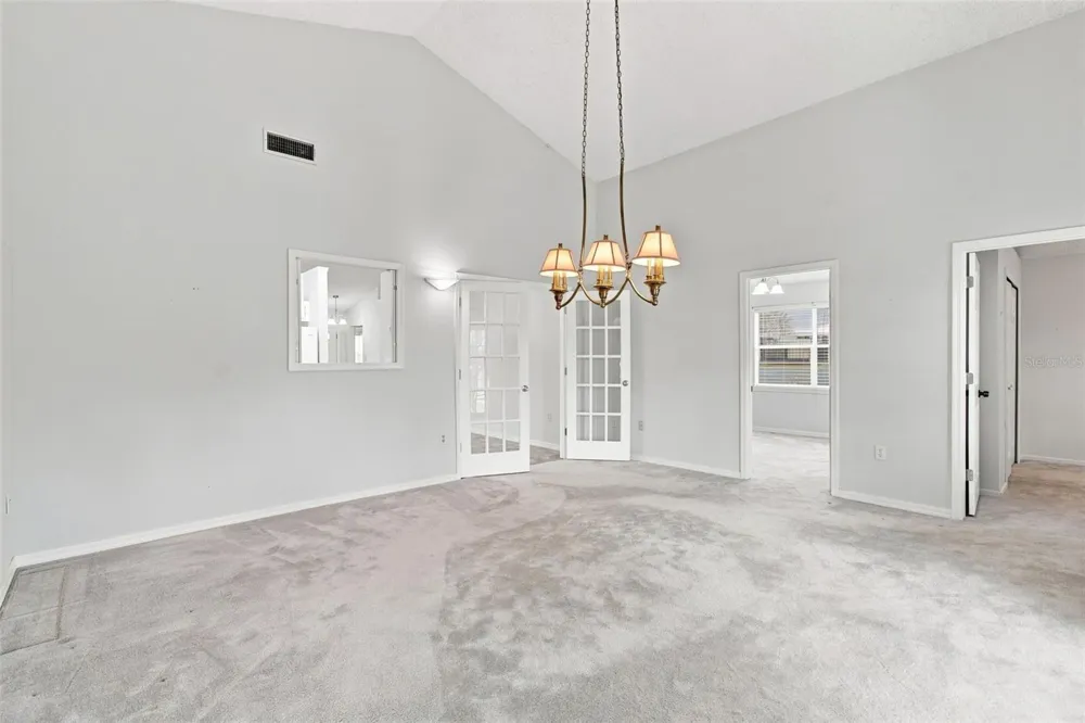 863 WISTERIA PLACE Tavares, FL 32778