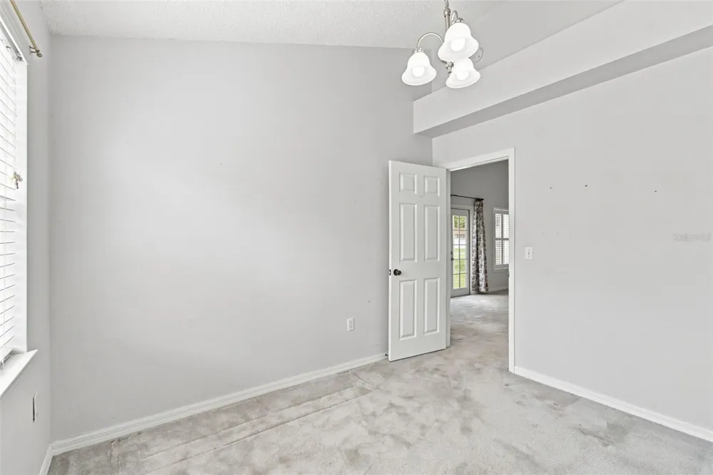 863 WISTERIA PLACE Tavares, FL 32778