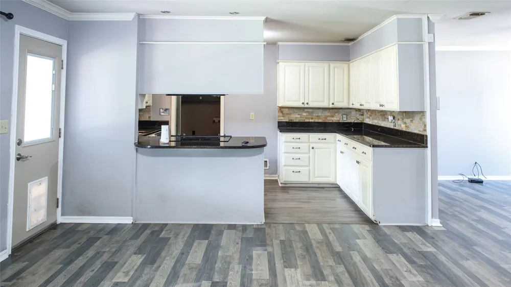 1009 W Edwards Olney, TX 76374