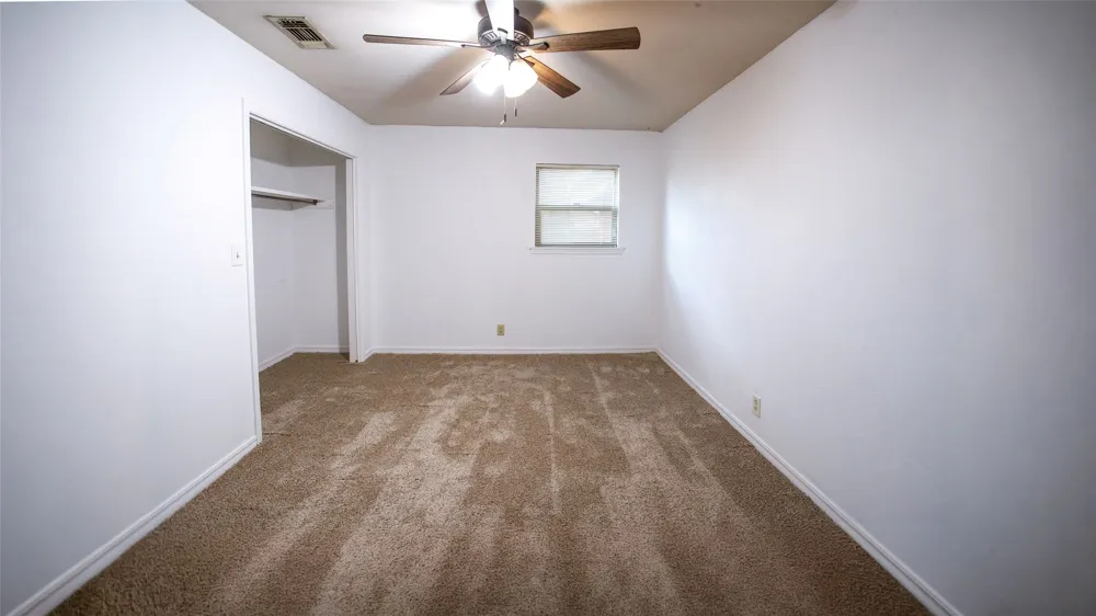 1009 W Edwards Olney, TX 76374