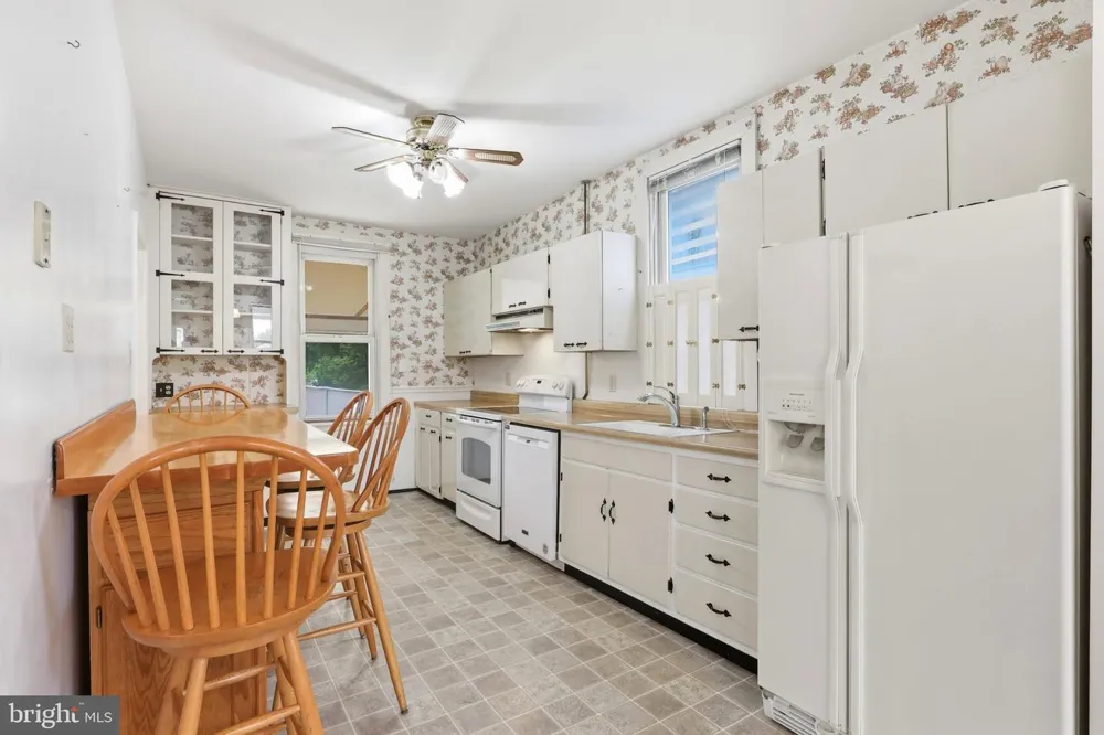 222 MAIN STREET Jacobus, PA 17407