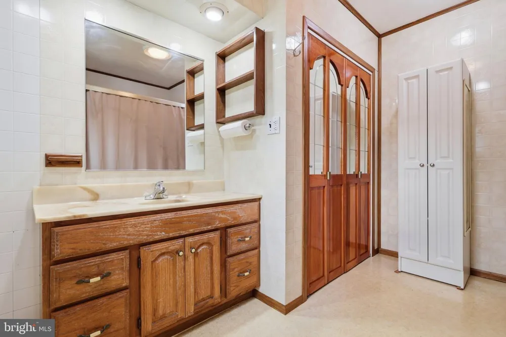 222 MAIN STREET Jacobus, PA 17407