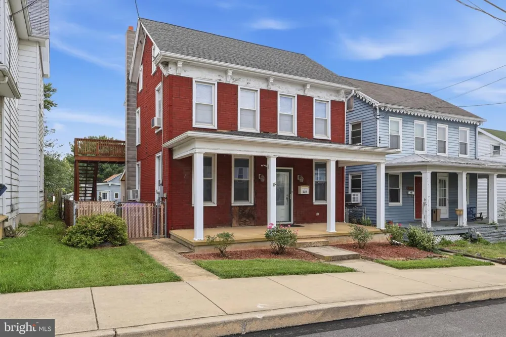 222 MAIN STREET Jacobus, PA 17407