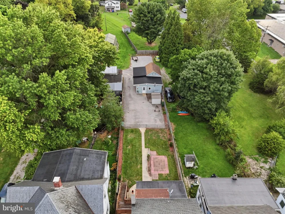 222 MAIN STREET Jacobus, PA 17407