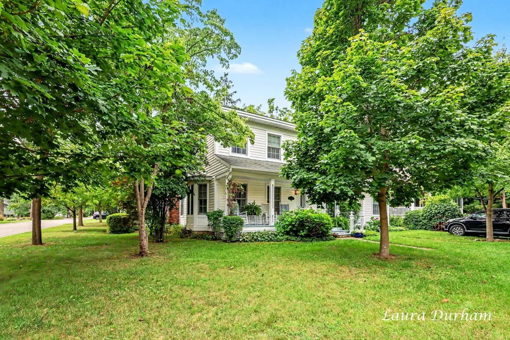 345 Mary Street Saugatuck, MI 49453