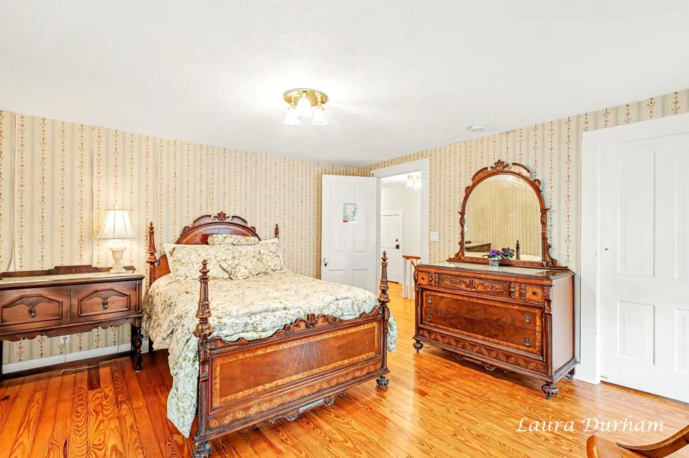 345 Mary Street Saugatuck, MI 49453